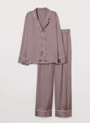 JESMARY - Xưởng May Bộ Đồ Ngủ Lụa Satin Cao Cấp & Xưởng Sản Xuất Đồ Pyjama Lụa Theo Yêu Cầu JESMARY: Chiến Lược Tối Ưu Hóa Biên Độ Lợi Nhuận B2B
